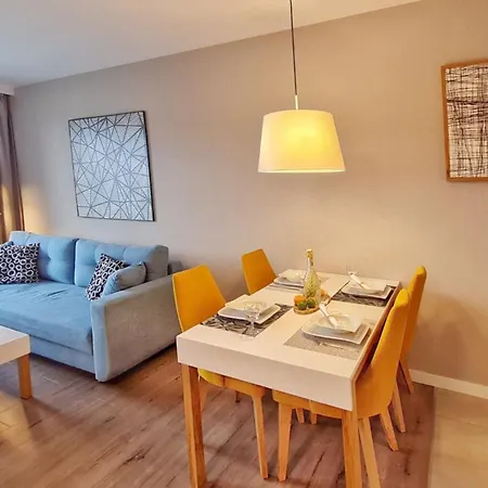 Apartment Holidayhomepl Bel Mare 308c Z Sypialnia I Balkonem Miedzyzdroje